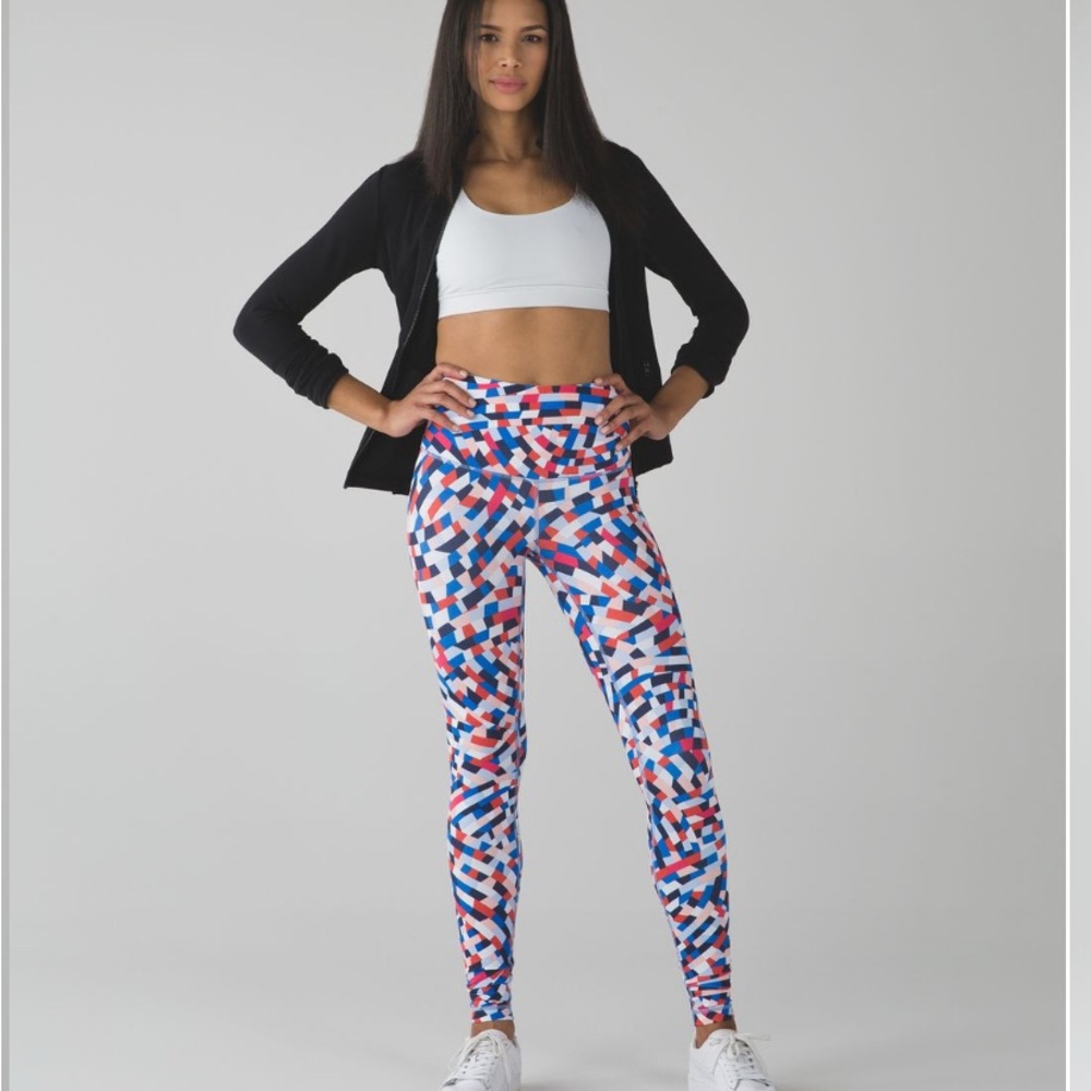 Lululemon Wunder Under Pant (Hi-Rise)
Capoeira Multi